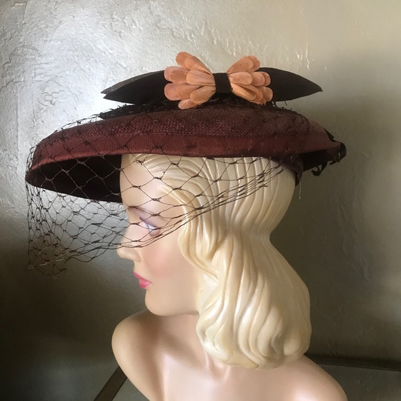 STRIKING 1940S\' GARNET STRAW WIDE BRIM HAT - FEATHER BOWS & MATCHING VEIL main image 15